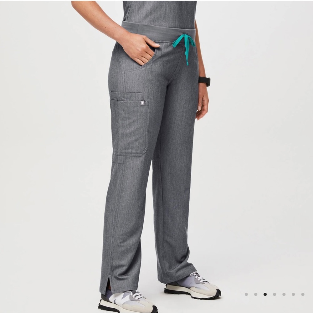Figs Gray Women's Pants with Teal Drawstring - Picture 2 of 13